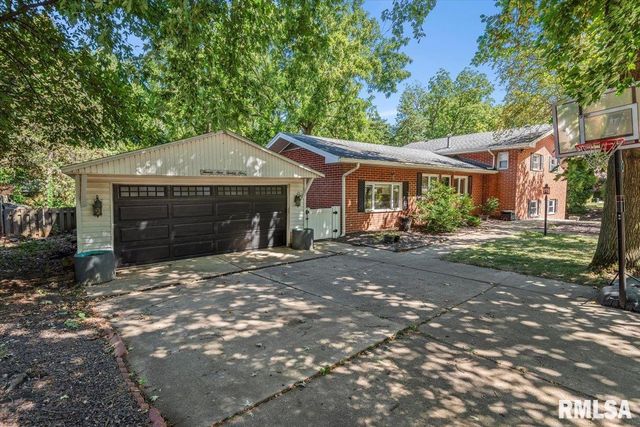 2929 Cider Mill Lane, Springfield, IL 62702