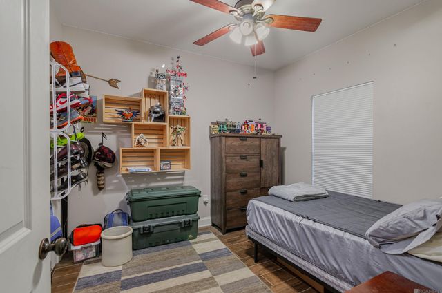 11231 Tracy St, St Amant, LA 70774