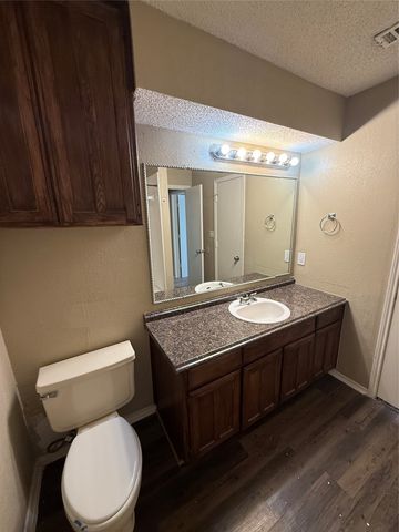 5904 Holiday Lane B, North Richland Hills, TX 76180