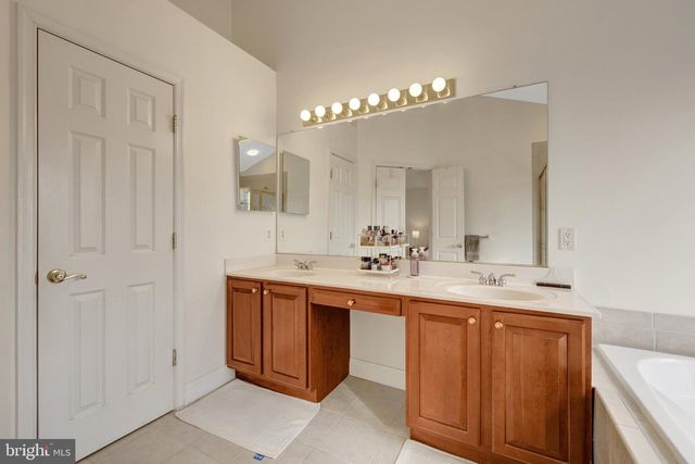 43007 CHATHILL TER, Leesburg, VA 20176