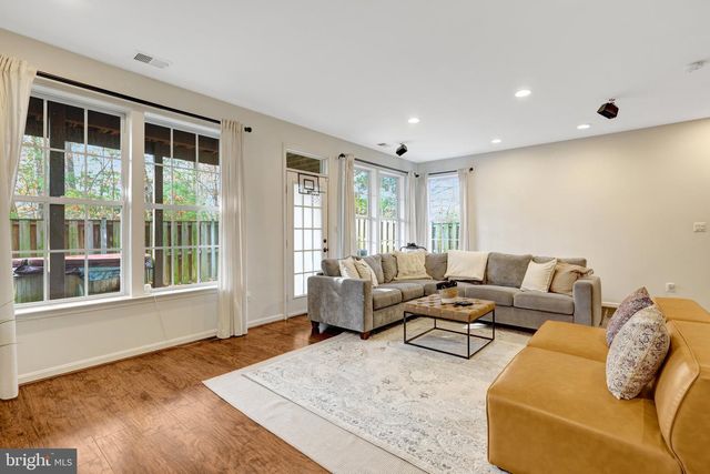 43007 CHATHILL TER, Leesburg, VA 20176