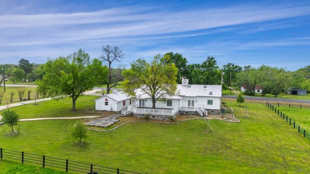 1819 Main Street, Sulphur Springs, TX 75482
