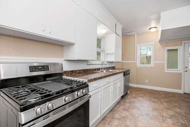 635 S Fuller Avenue, Independence, MO 64052