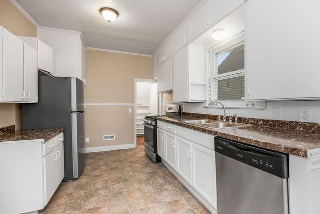 635 S Fuller Avenue, Independence, MO 64052