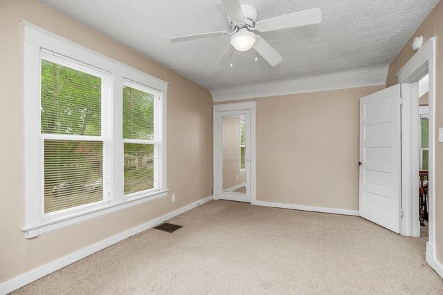 635 S Fuller Avenue, Independence, MO 64052