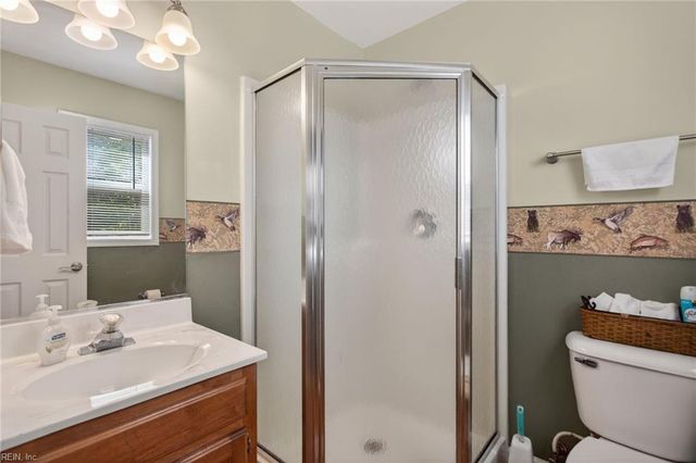 27 Reflection LN, Hampton, VA 23666