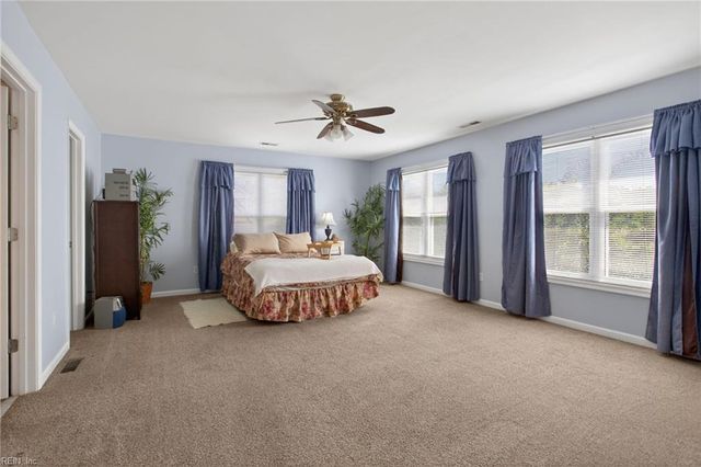 27 Reflection LN, Hampton, VA 23666