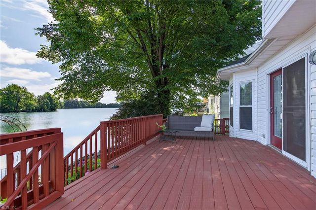 27 Reflection LN, Hampton, VA 23666