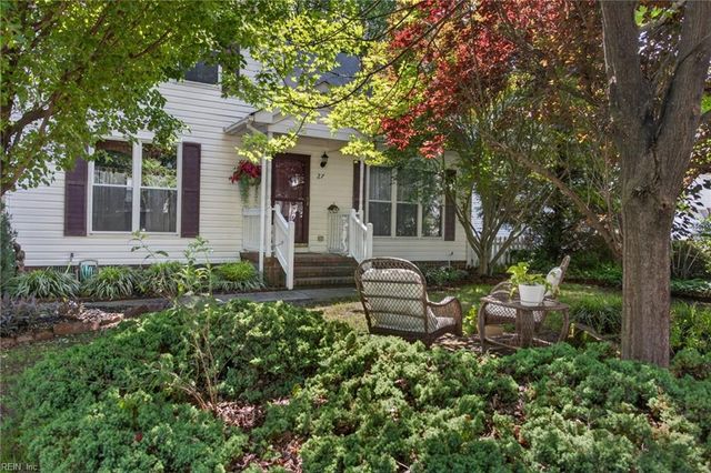 27 Reflection LN, Hampton, VA 23666