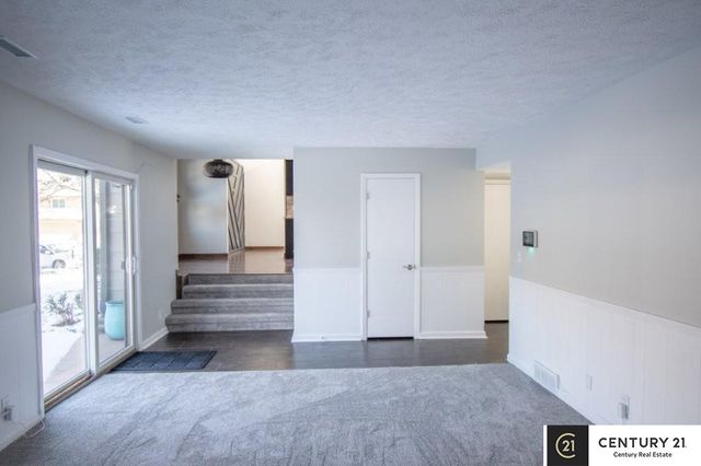 6206 S 150th Street, Omaha, NE 68137