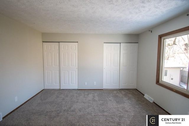 6206 S 150th Street, Omaha, NE 68137