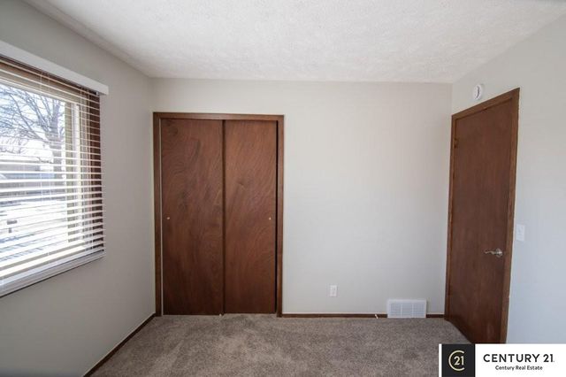 6206 S 150th Street, Omaha, NE 68137