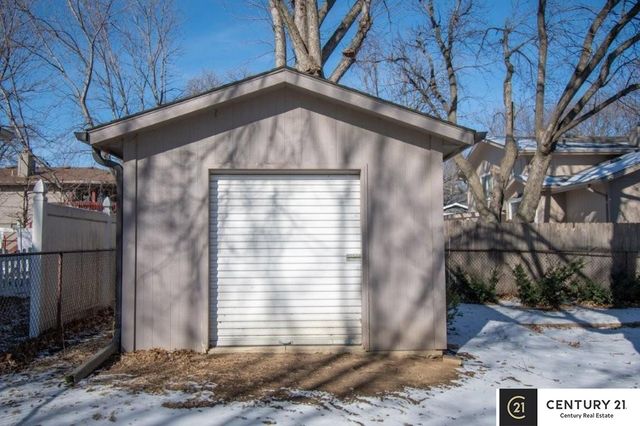 6206 S 150th Street, Omaha, NE 68137