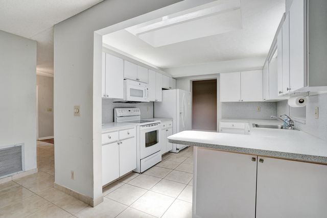 738 NW 24TH Avenue, Delray Beach, FL 33445