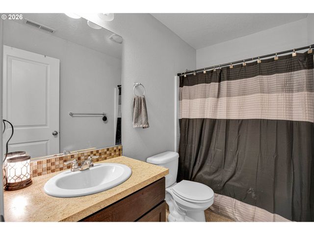 21753 Sw BERKSHIRE Ter, Sherwood, OR 97140