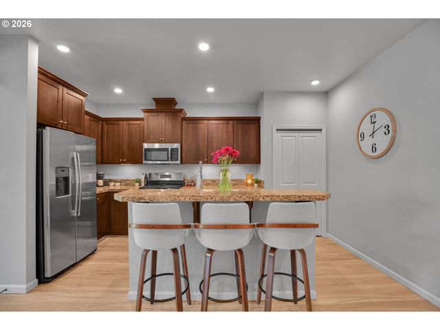 21753 Sw BERKSHIRE Ter, Sherwood, OR 97140