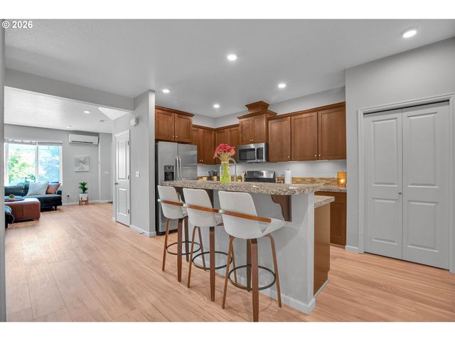 21753 Sw BERKSHIRE Ter, Sherwood, OR 97140