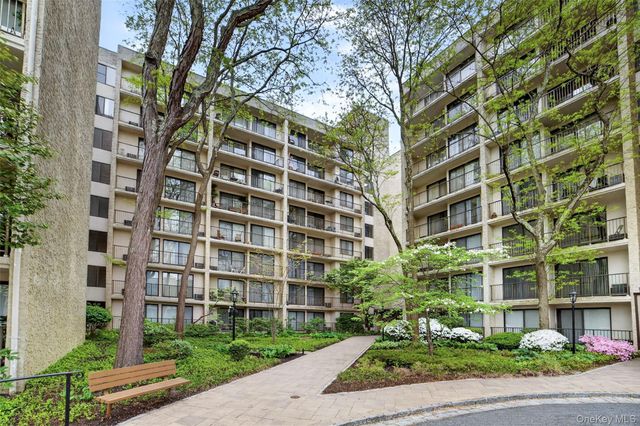 150 Overlook Avenue 7B, Peekskill, NY 10566