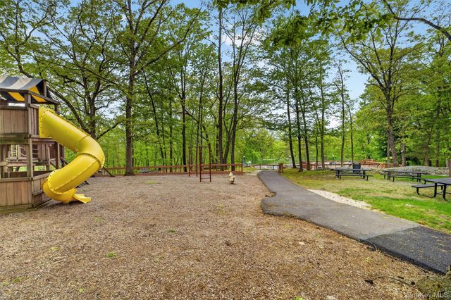 150 Overlook Avenue 7B, Peekskill, NY 10566