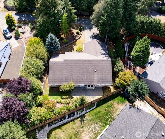 51 E North Bay Place, Allyn, WA 98524