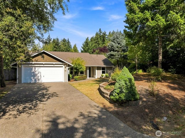 51 E North Bay Place, Allyn, WA 98524