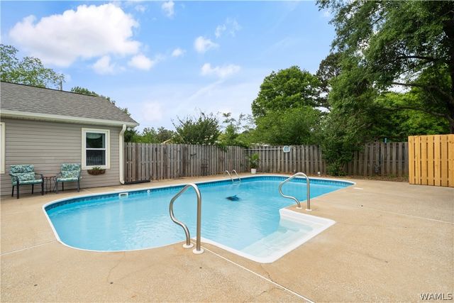 11901 Benton, Northport, AL 35475