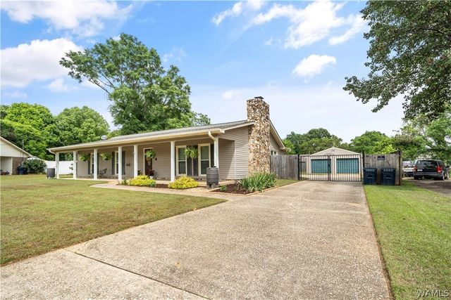 11901 Benton, Northport, AL 35475