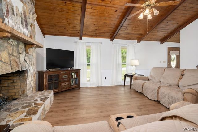 11901 Benton, Northport, AL 35475