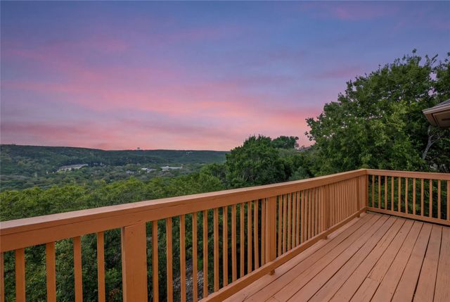 8802 Bluegrass DR, Austin, TX 78759