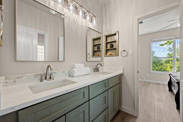 8802 Bluegrass DR, Austin, TX 78759