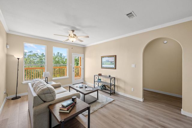 8802 Bluegrass DR, Austin, TX 78759