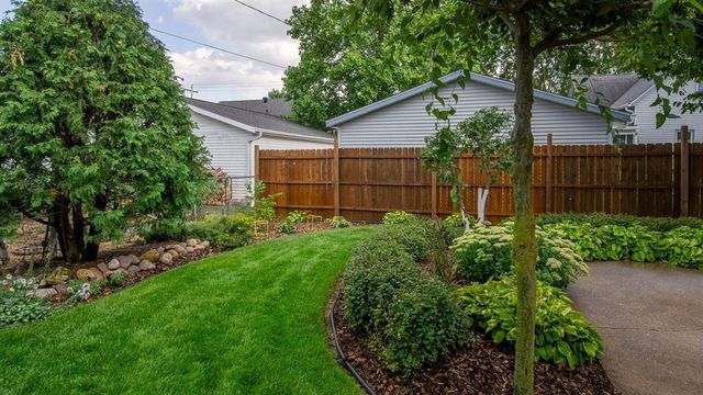 2017 11th Street, Eau Claire, WI 54703