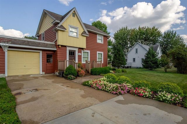 2017 11th Street, Eau Claire, WI 54703