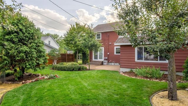 2017 11th Street, Eau Claire, WI 54703