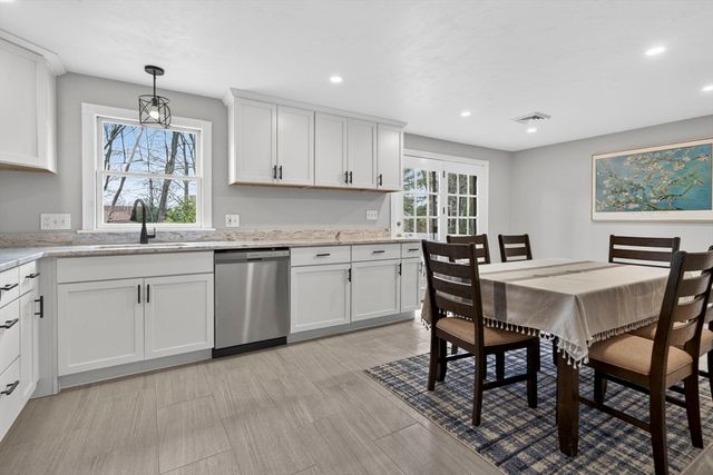 296 Chace St, Clinton, MA 01510