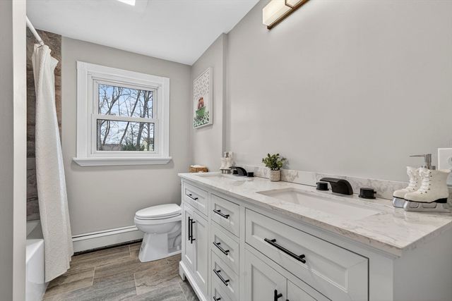 296 Chace St, Clinton, MA 01510