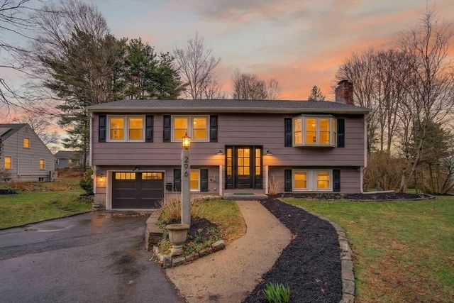 296 Chace St, Clinton, MA 01510