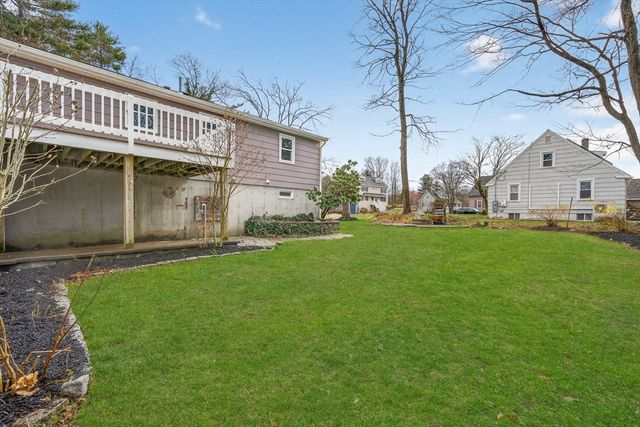 296 Chace St, Clinton, MA 01510
