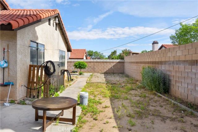 37112 Calle Amigo, Palmdale, CA 93550