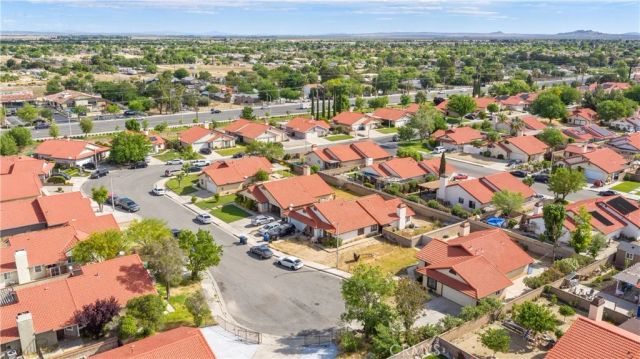 37112 Calle Amigo, Palmdale, CA 93550