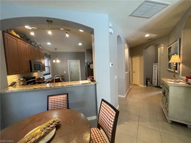 10630 Camarelle CIR, Fort Myers, FL 33913