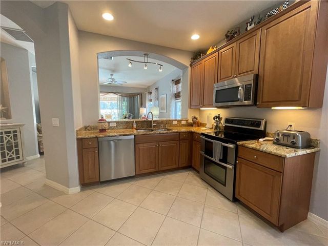 10630 Camarelle CIR, Fort Myers, FL 33913