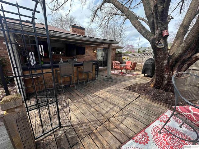 2711 N 142 Street, Omaha, NE 68164