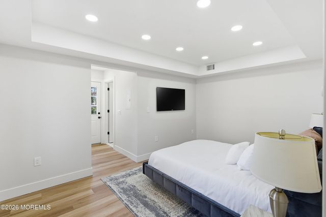 16 6th Street, Barnegat, NJ 08005