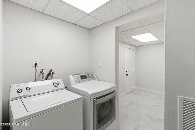 16 6th Street, Barnegat, NJ 08005