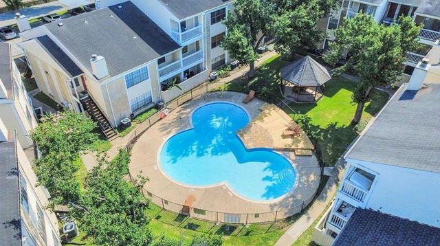 2750 Holly Hall Street 1014, Houston, TX 77054