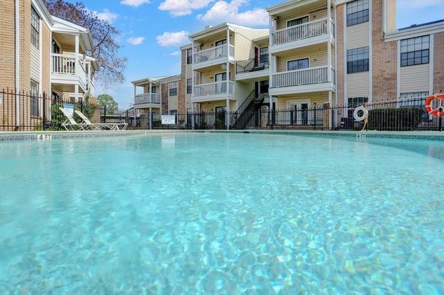 2750 Holly Hall Street 1014, Houston, TX 77054