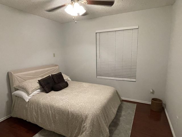 2750 Holly Hall Street 1014, Houston, TX 77054