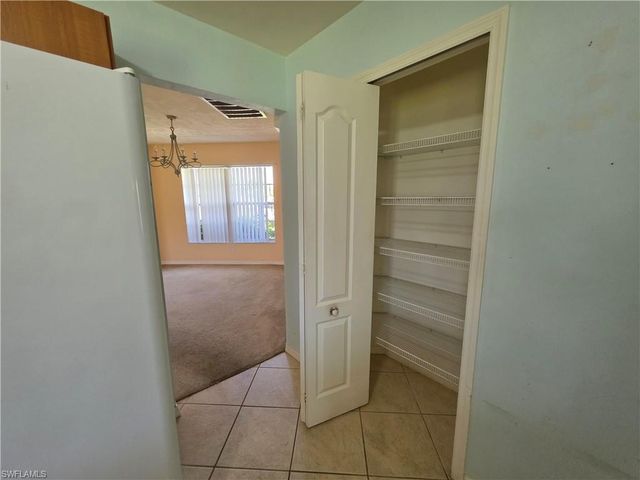 4614 SW 9th PL, Cape Coral, FL 33914