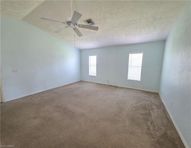 4614 SW 9th PL, Cape Coral, FL 33914
